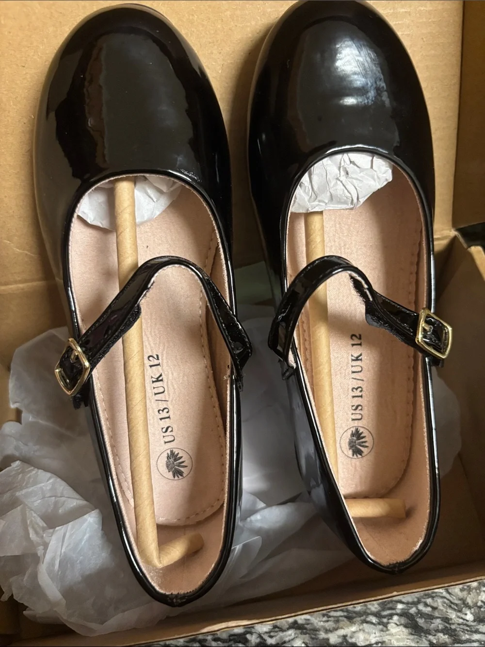 Girls' Black Patent Mary Jane Dress Shoes with Gold Buckle
